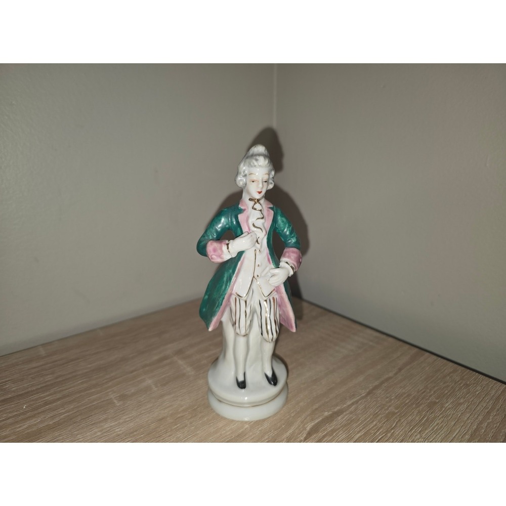 Vintage Made in Occupied Japan Porcelain Colonial Gentleman Figurine Green Coat